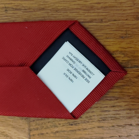 Boys red tie with bonus hammer tie clip - Picture 6 of 6